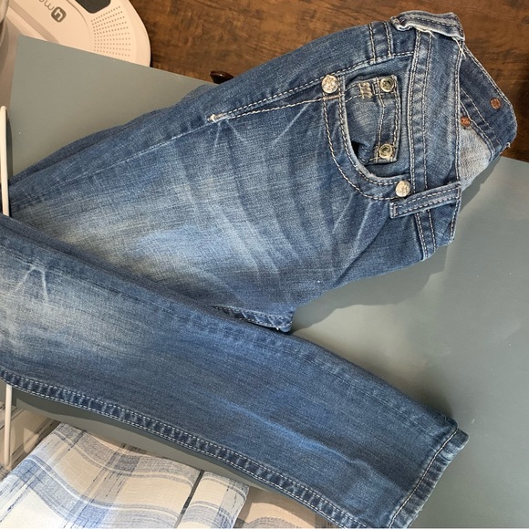 Miss Me Straight legged jeans - Picture 2 of 4